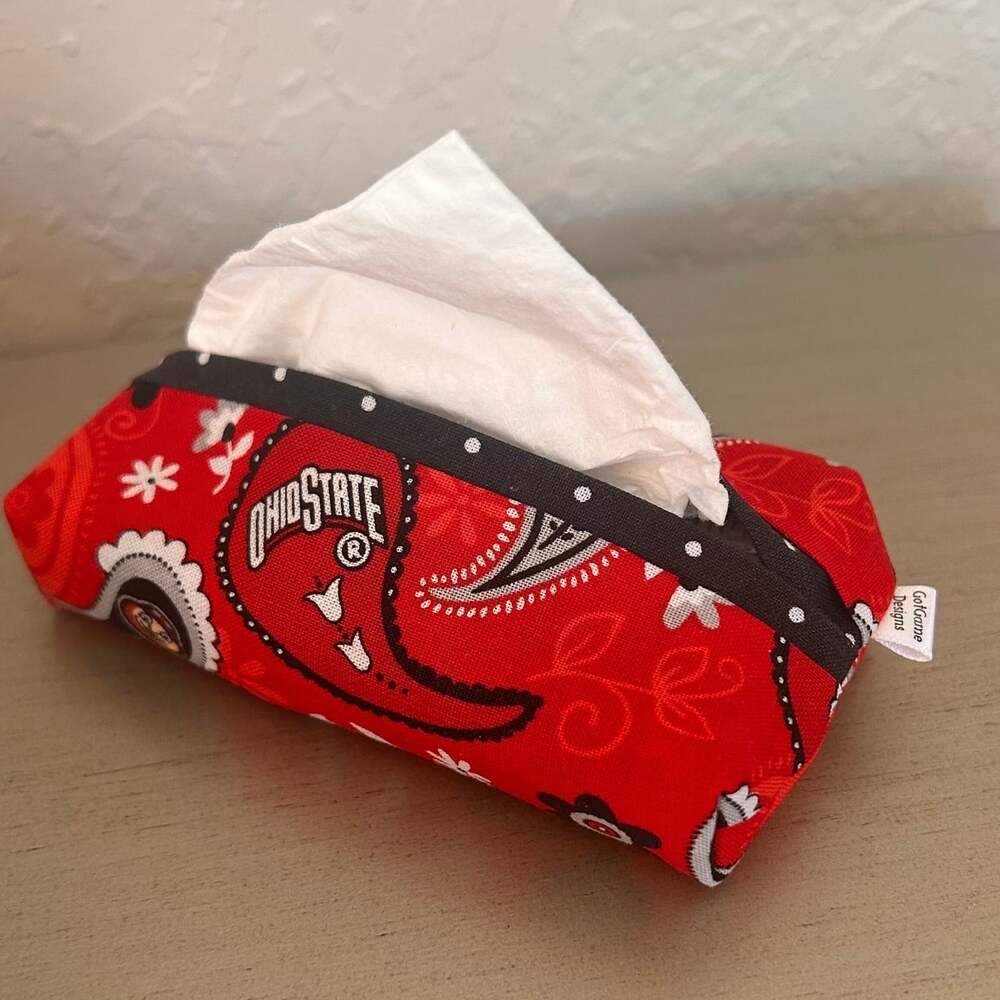 Ohio State Travel Tissue Holder